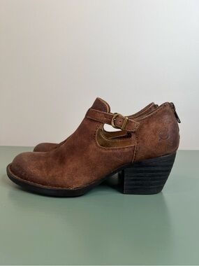 Born Ankle Brown Suede Booties Mendocino Size 7 Leather Western Boho Distressed